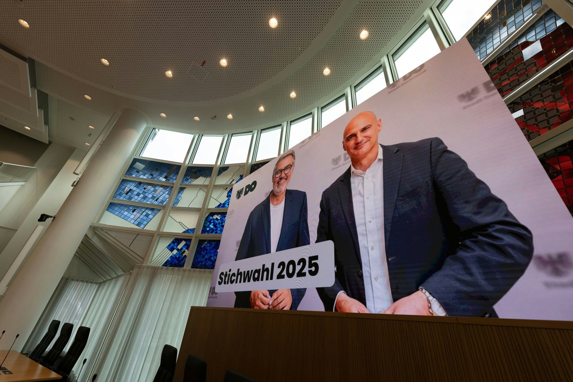 Warum fällt die Wahlbeteiligung verhältnismäßig gering aus?