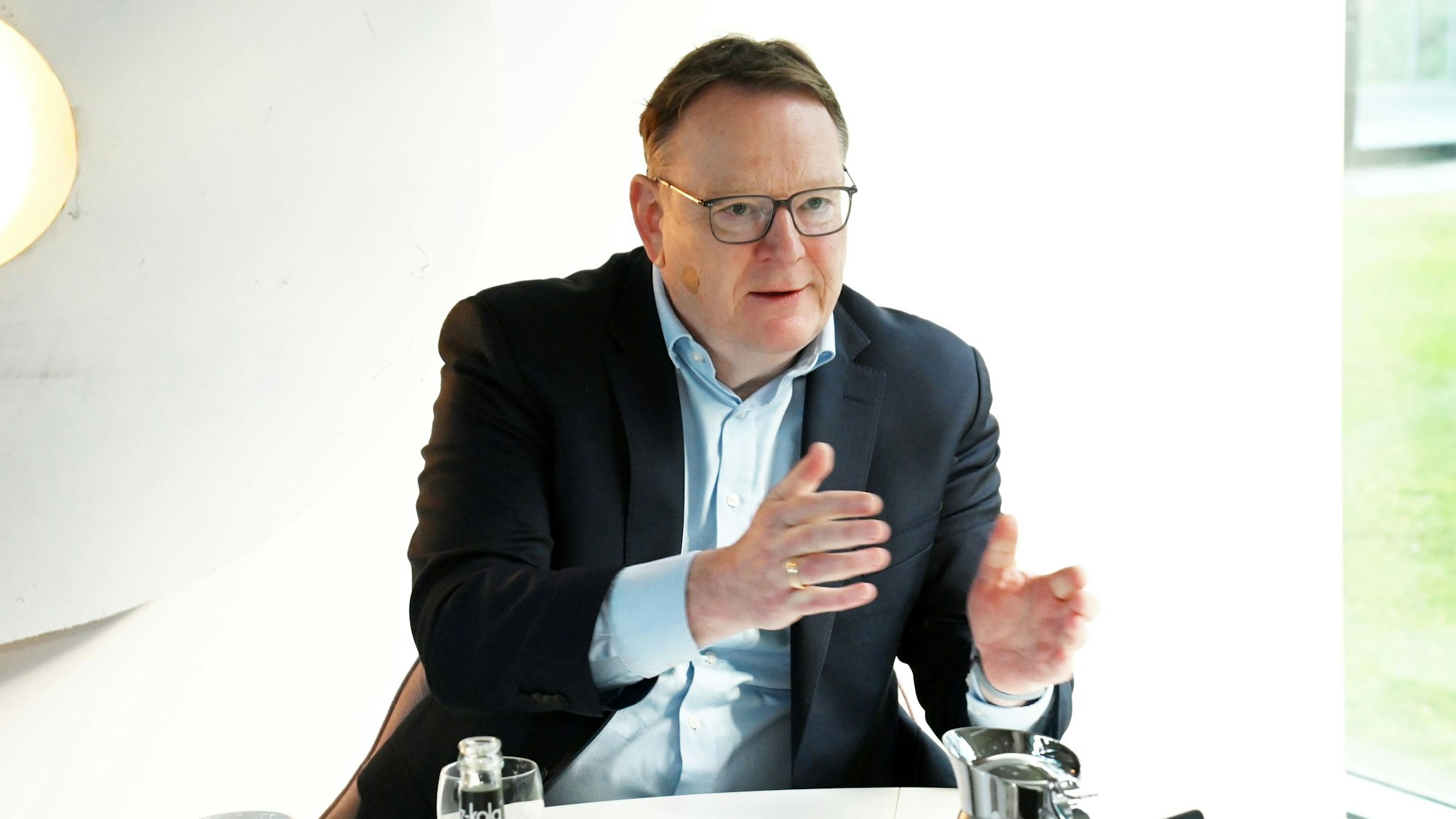 Torsten Burmester beim Interview mit dem Kölner Stadt-Anzeiger.