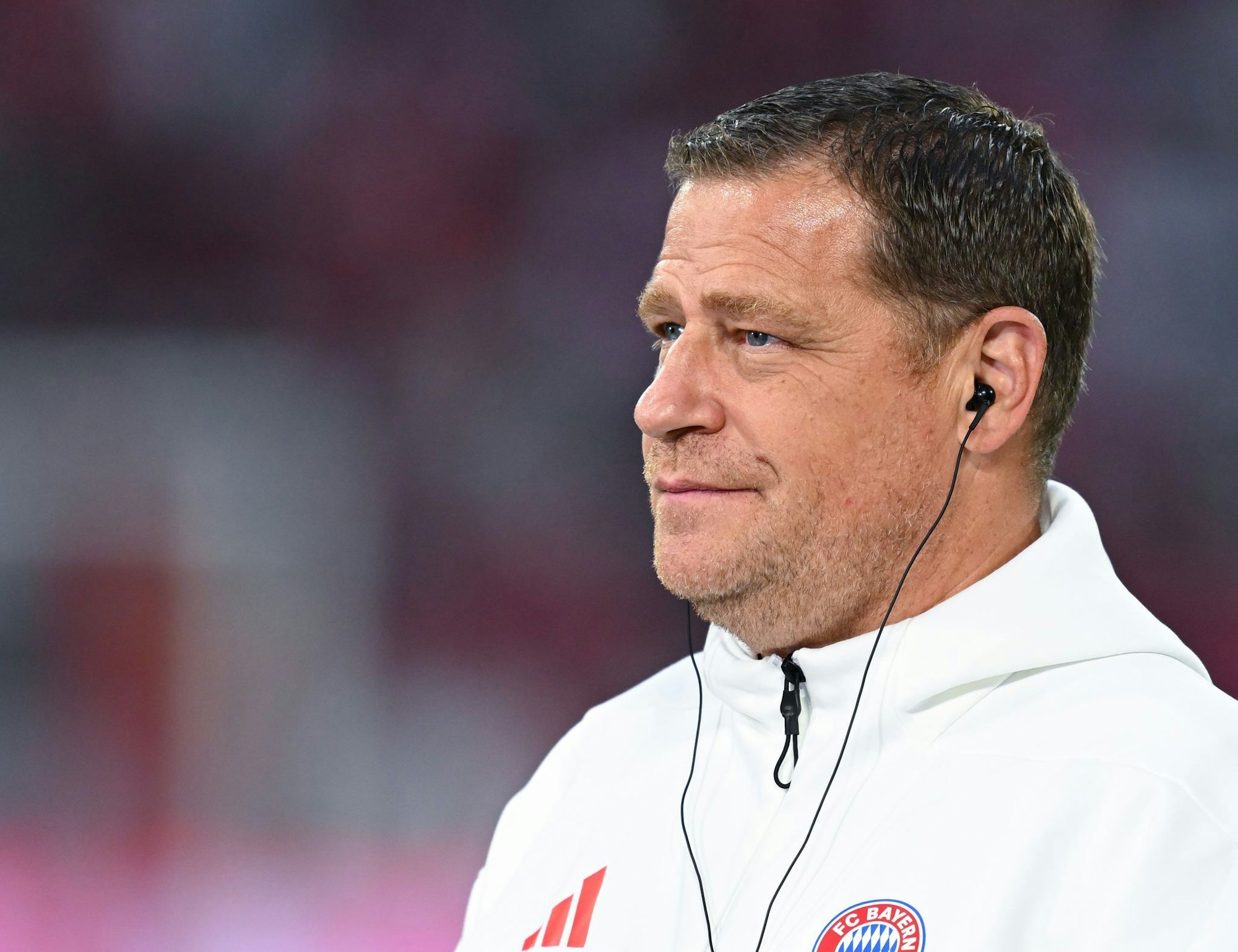 Freut sich auf das Spiel auf Zypern: Sportvorstand Max Eberl.