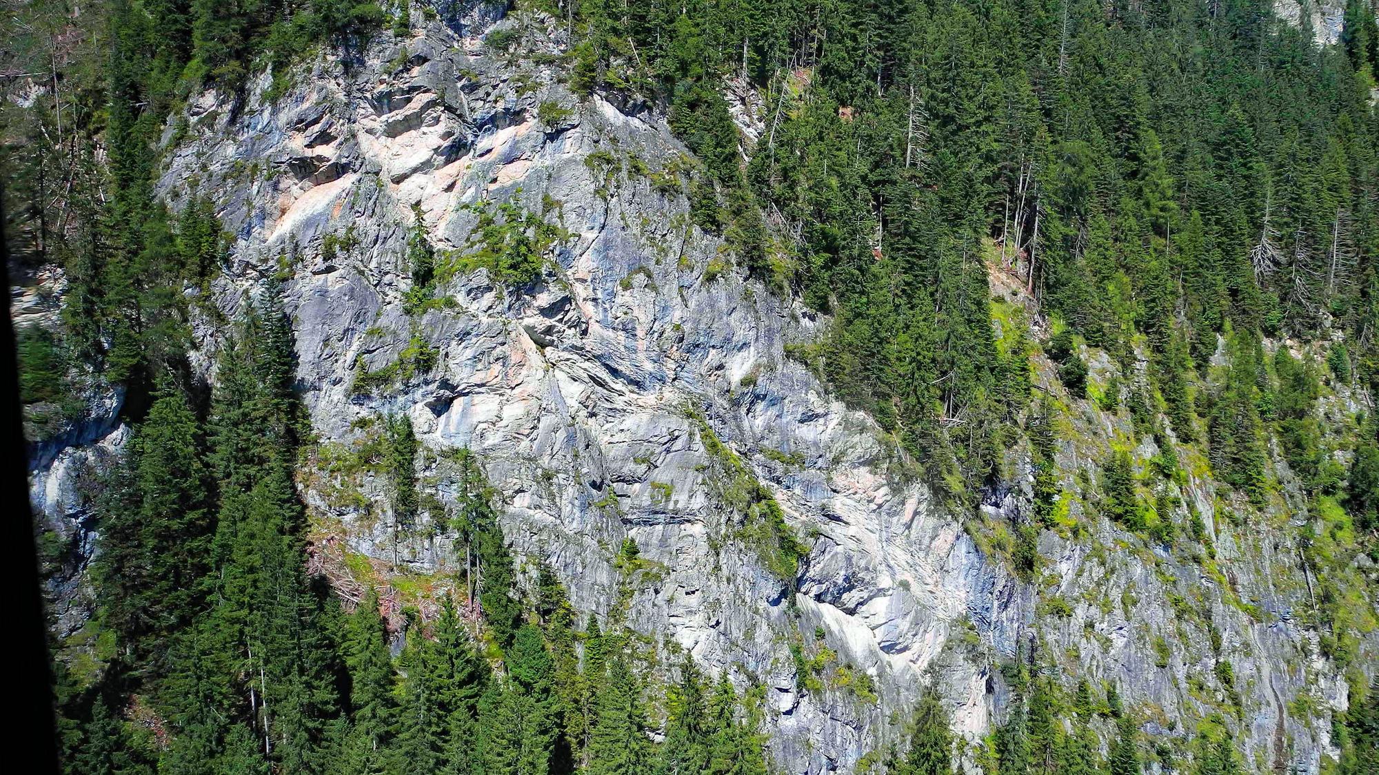 Blick auf Felswand in 1800m *** View of rock face at 1800m