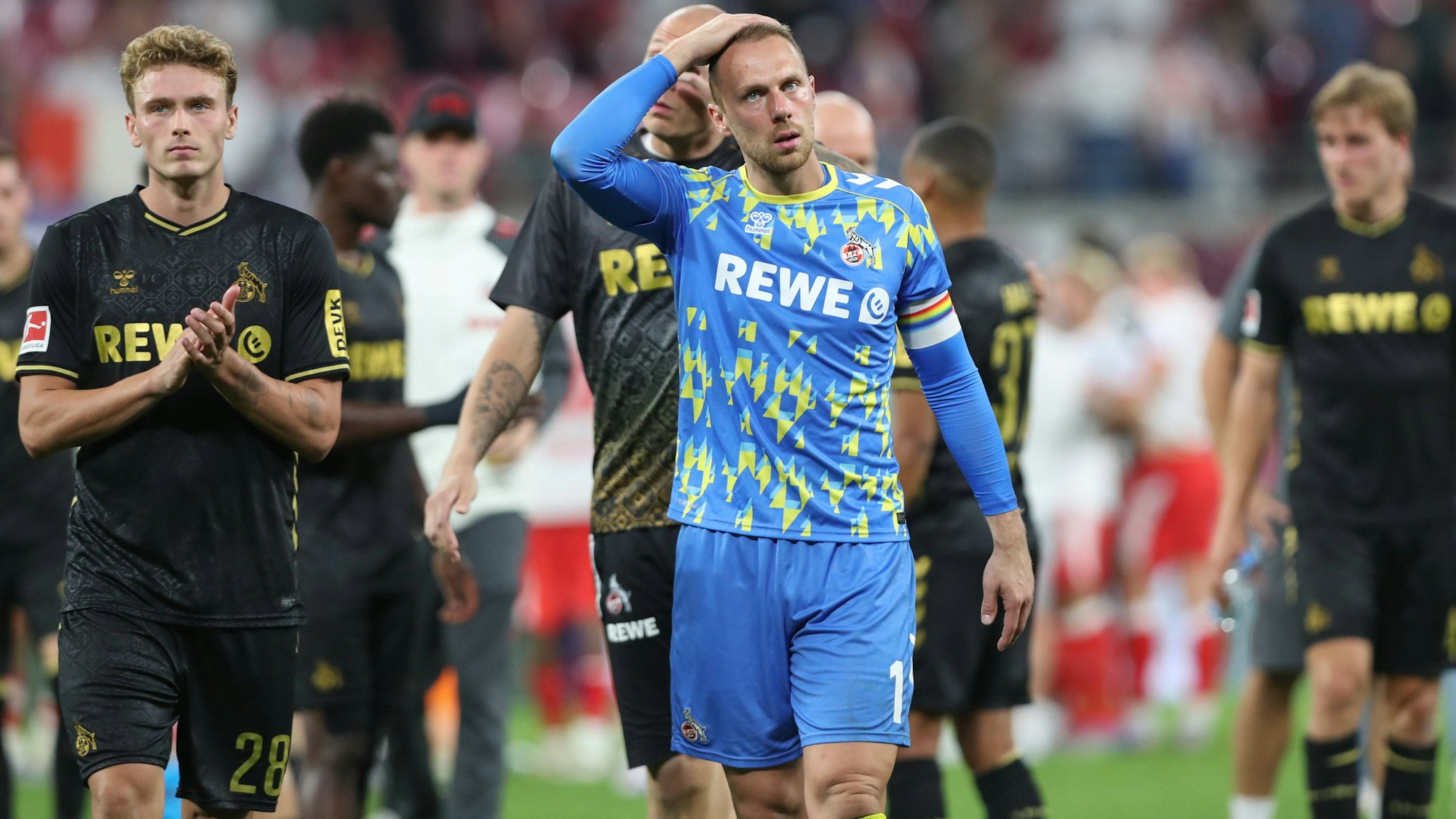 Marvin Schwäbe kassierte gegen den VfB Stuttgart zwei unglückliche Gegentreffer.