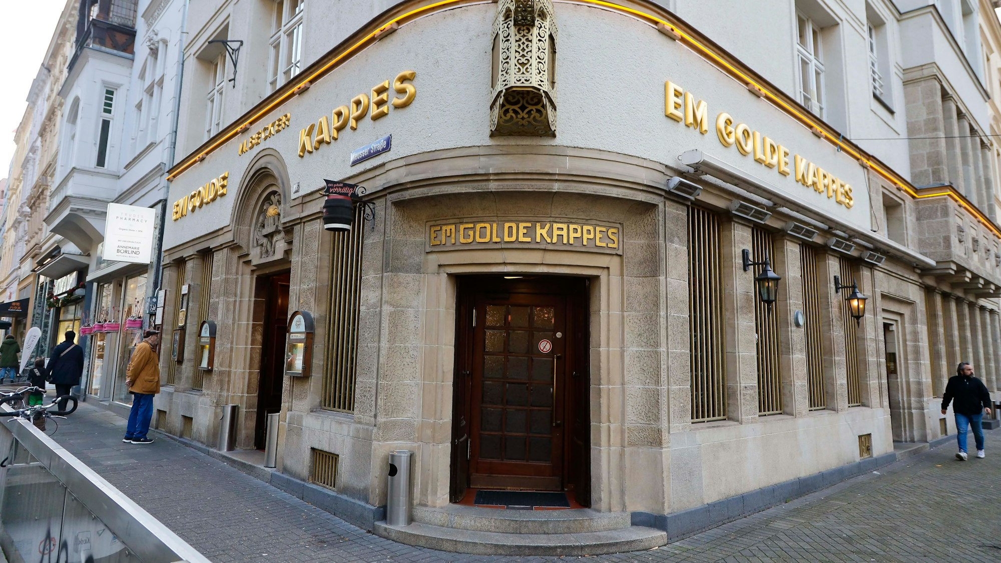 Außenansicht Brauhaus Em Golde Kappes