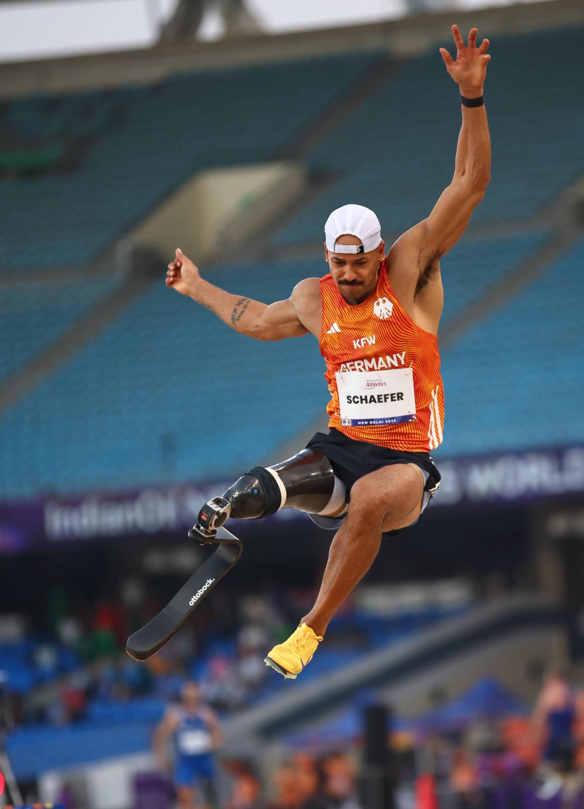 New Delhi 2025 World Para Athletics Championships, India, 29.09.2025 Leon Schäfter of Team Germany competing in Mens Long Jump T63 at New Delhi 2025 World Para Athletics Championships, India, 29.09.2025 Photo by Marcus Hartmann *** New Delhi 2025 World Para Athletics Championships, India, 29 09 2025 Leon Schäfter of Team Germany competing in Mens Long Jump T63 at New Delhi 2025 World Para Athletics Championships, India, 29 09 2025 Photo by Marcus Hartmann Copyright: xBEAUTIFULxSPORTS/MarcusxHartmannx