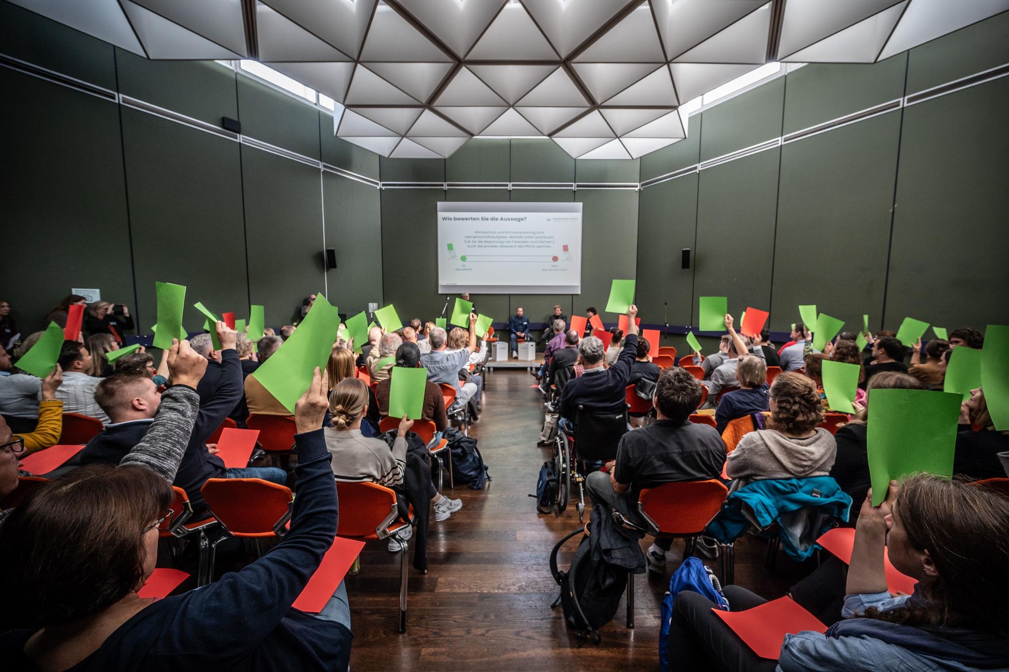 Etwa 80 Menschen waren zur Konferenz eingeladen.