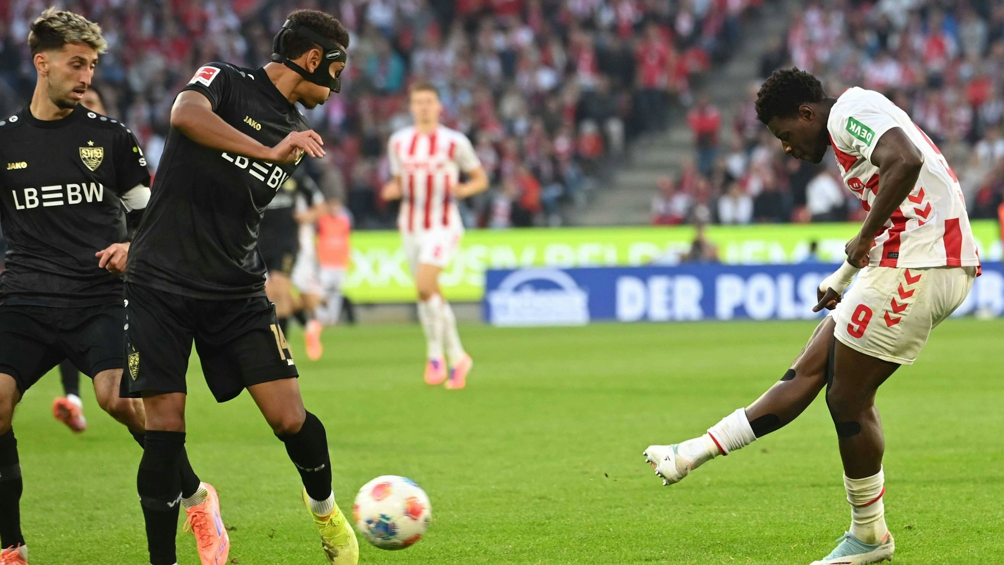 Ragnar Ache im Spiel gegen den VfB Stuttgart.
