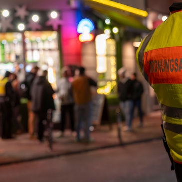 Das Ordnungsamt und weitere Behörden haben in Ehrenfeld Geschäfte kontrolliert und mehrere Verstöße festgestellt. (Symbolbild)