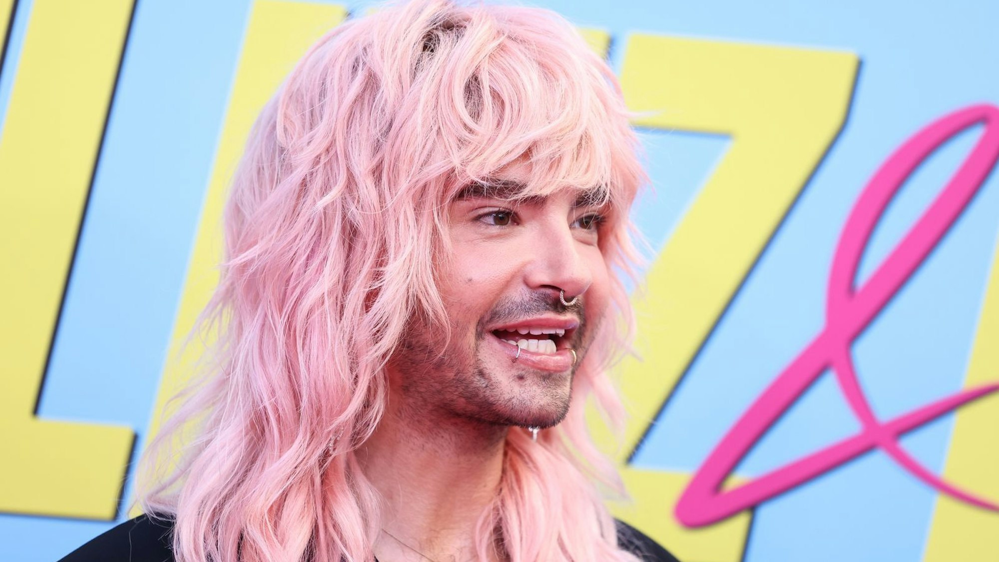 In seinem Podcast hat Bill Kaulitz mit den Gerüchten um seinen vermeintlichen Rauswurf durch das ZDF aufgeräumt. (Bild: 2024 Getty Images/Gerald Matzka)
