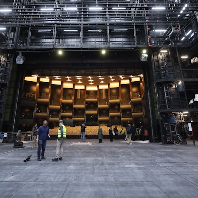 Der Opernsaal ist noch eine Baustelle.