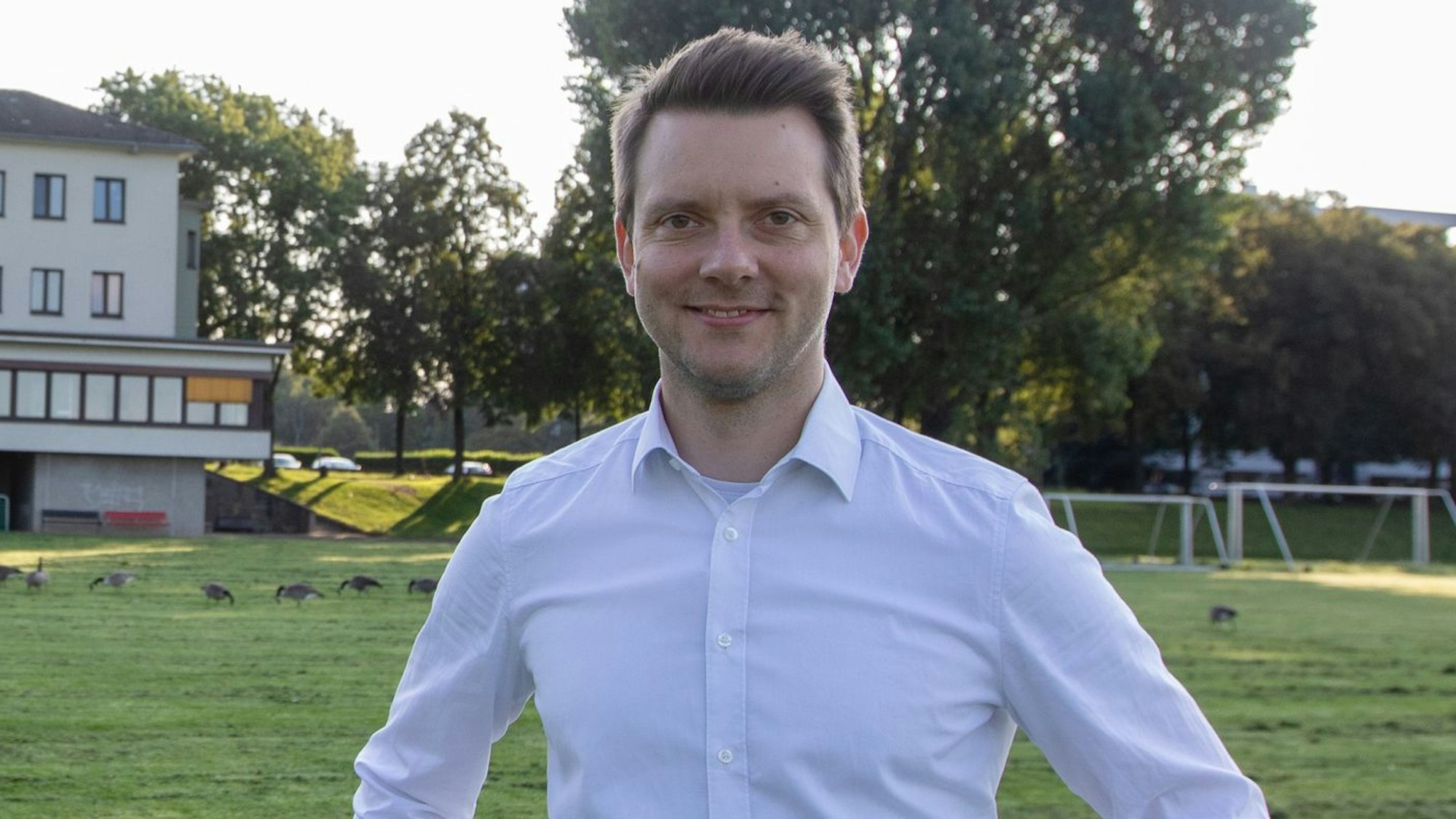 Simon Bujanowski, ehemaliger SPD-Fraktionschef in der Bezirksvertretung Porz und zuletzt Mitglied im Wahlkampfteam von Torsten Burmester.