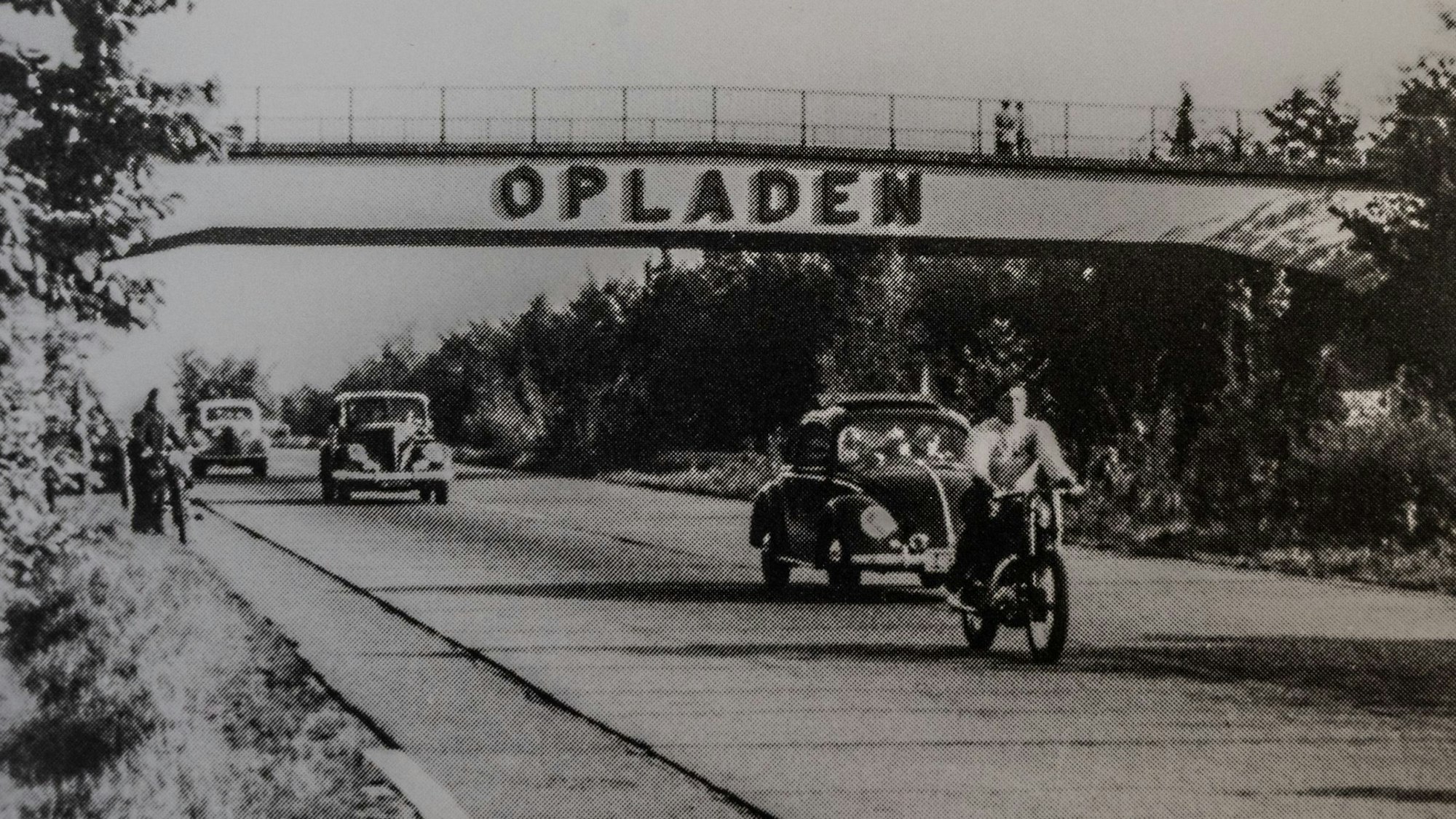 Historisches Bild Autobahn in Leverkusen. Foto: Stadt Leverkusen
