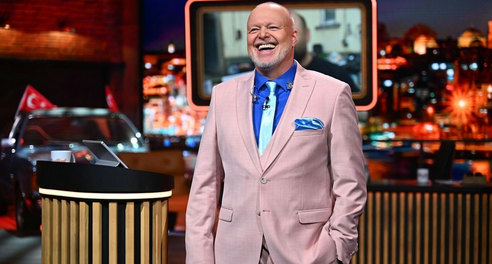 Raab in Gefahr? „Die Stefan Raab Show“ verliert bei der zweiten Ausgabe die Hälfte ihrer Zuschauer. (Bild: RTL / Raab Entertainment / Julia Feldhagen)