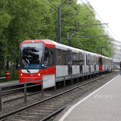 12.04.2024
Köln:
KVB-Haltestelle Ubierring.
Linie 16 nach Sürth
Foto: Martina Goyert