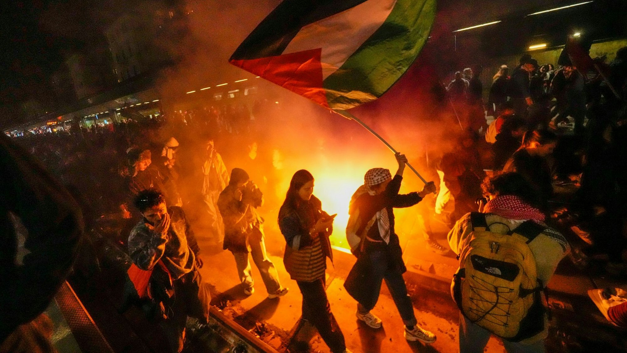 Der Militäreinsatz gegen die Flotte löste Proteste aus.