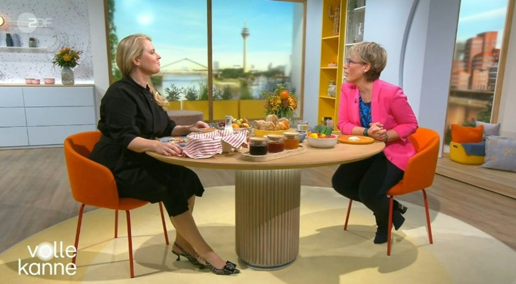 Patricia Kelly hat im ZDF-Magazin „Volle Kanne“ über die Entstehung der Kelly Family gesprochen. (Bild: ZDF)