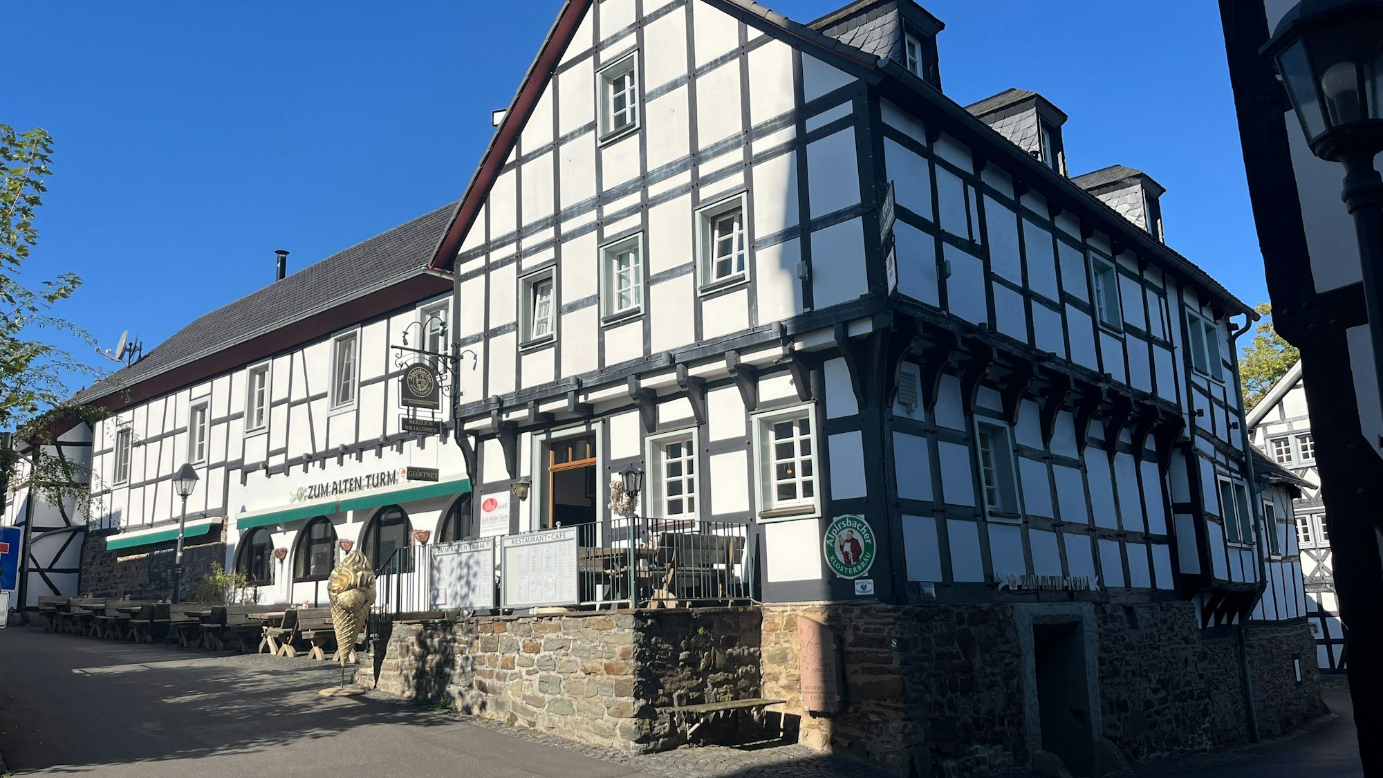 Die Gaststätte„ Zum Alten Turm“ in Stadt Blankenberg wird nicht mehr verkauft.