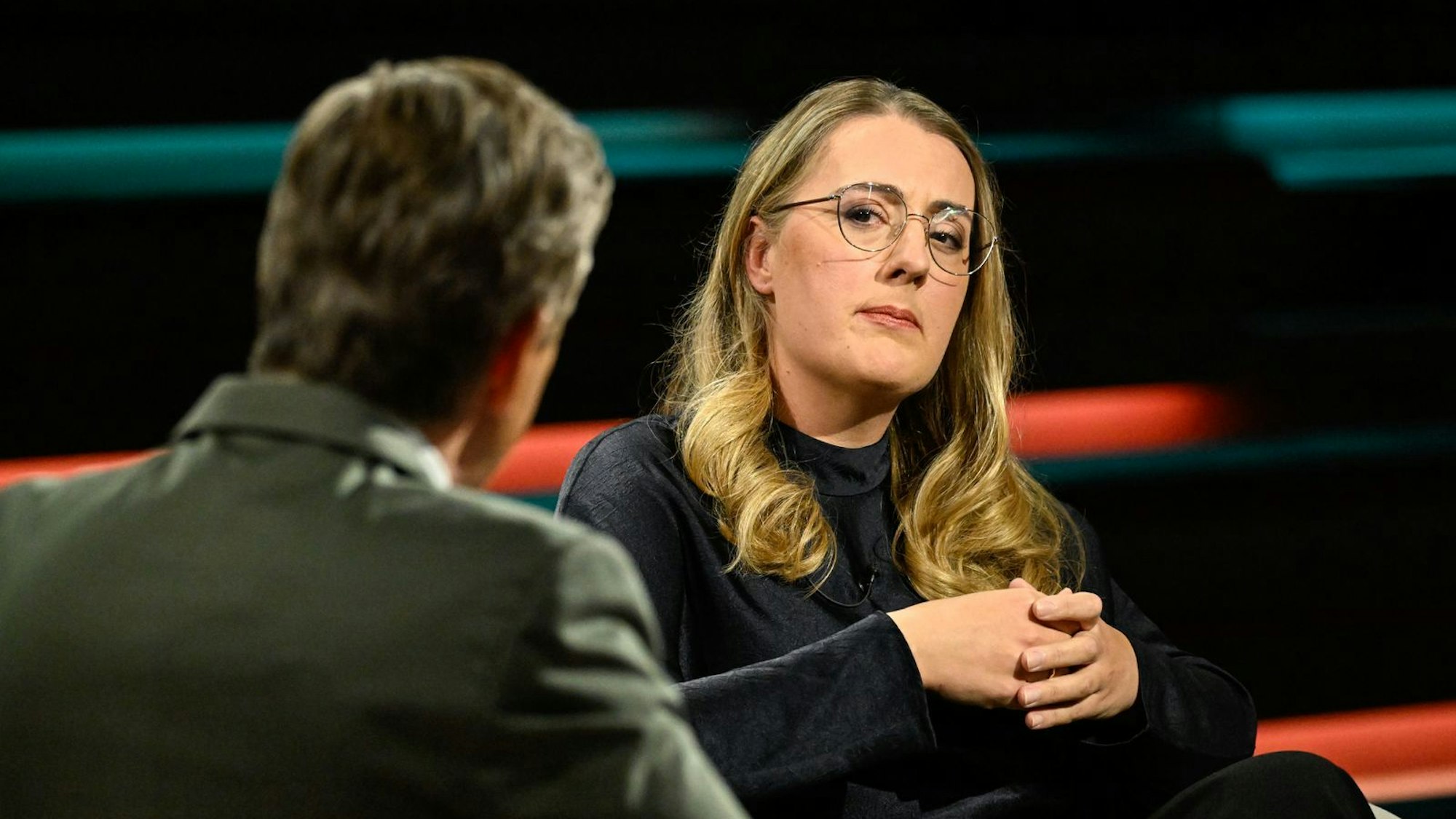 Katharina Dröge warf dem Kanzler am Mittwochabend Respektlosigkeit und fehlende Wertschätzung vor. (Bild: ZDF / Markus Hertrich)