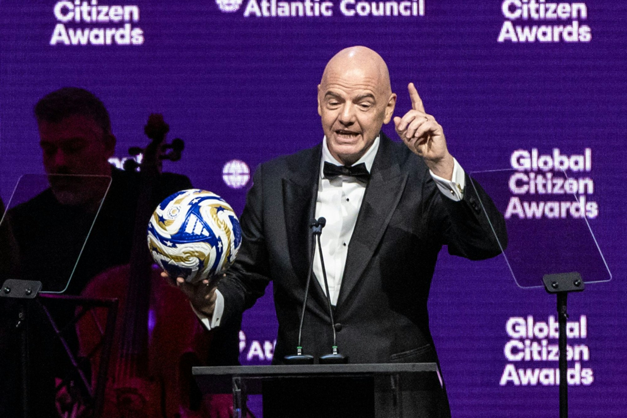 Fußball-Weltverbandschef Gianni Infantino spricht auch über politische Themen.