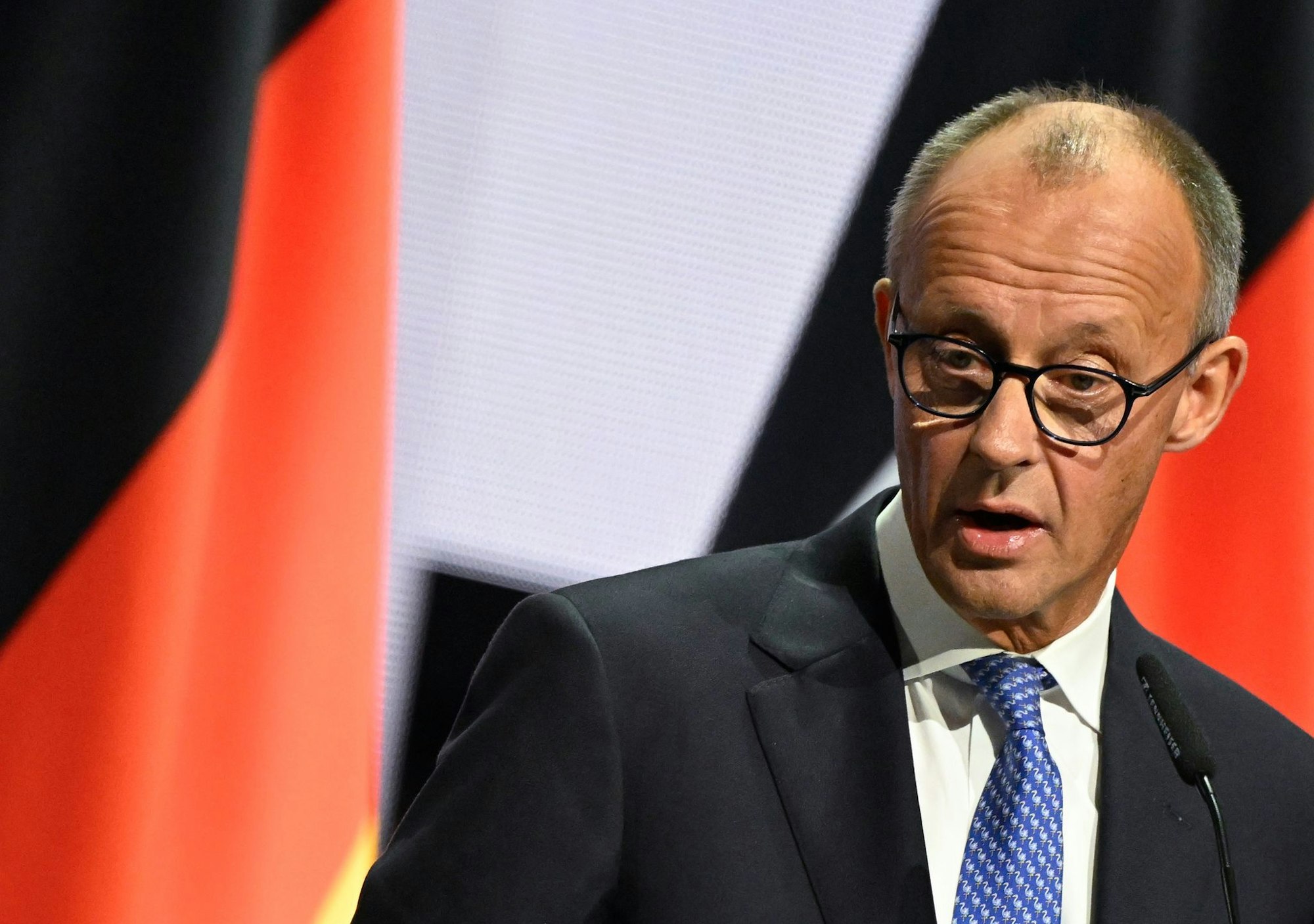 Bundeskanzler Merz wendet sich zum Tag der Einheit in einer sehr grundsätzlichen Rede an die Deutschen.