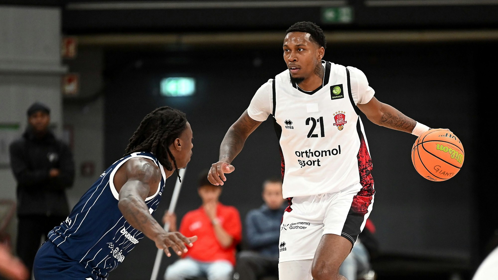 03.10.2025, Basketball-Bayer Giants-Bochum
rechts: John Williams Jr. (Bayer)
Foto: Uli Herhaus