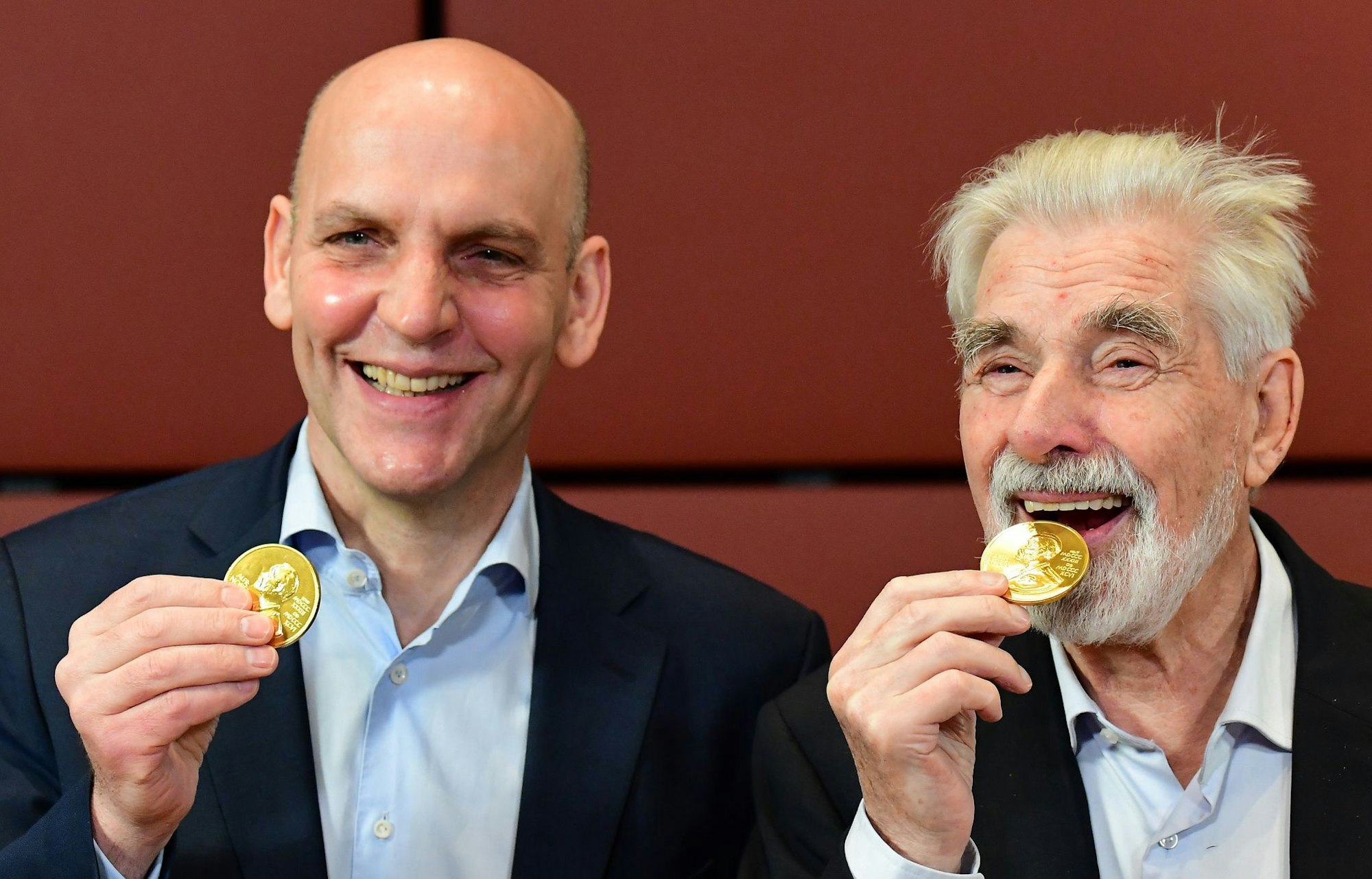 Die bislang letzten deutschen Nobelpreisträger: der Chemiker Benjamin List und der Physiker Klaus Hasselmann. (Archivbild)