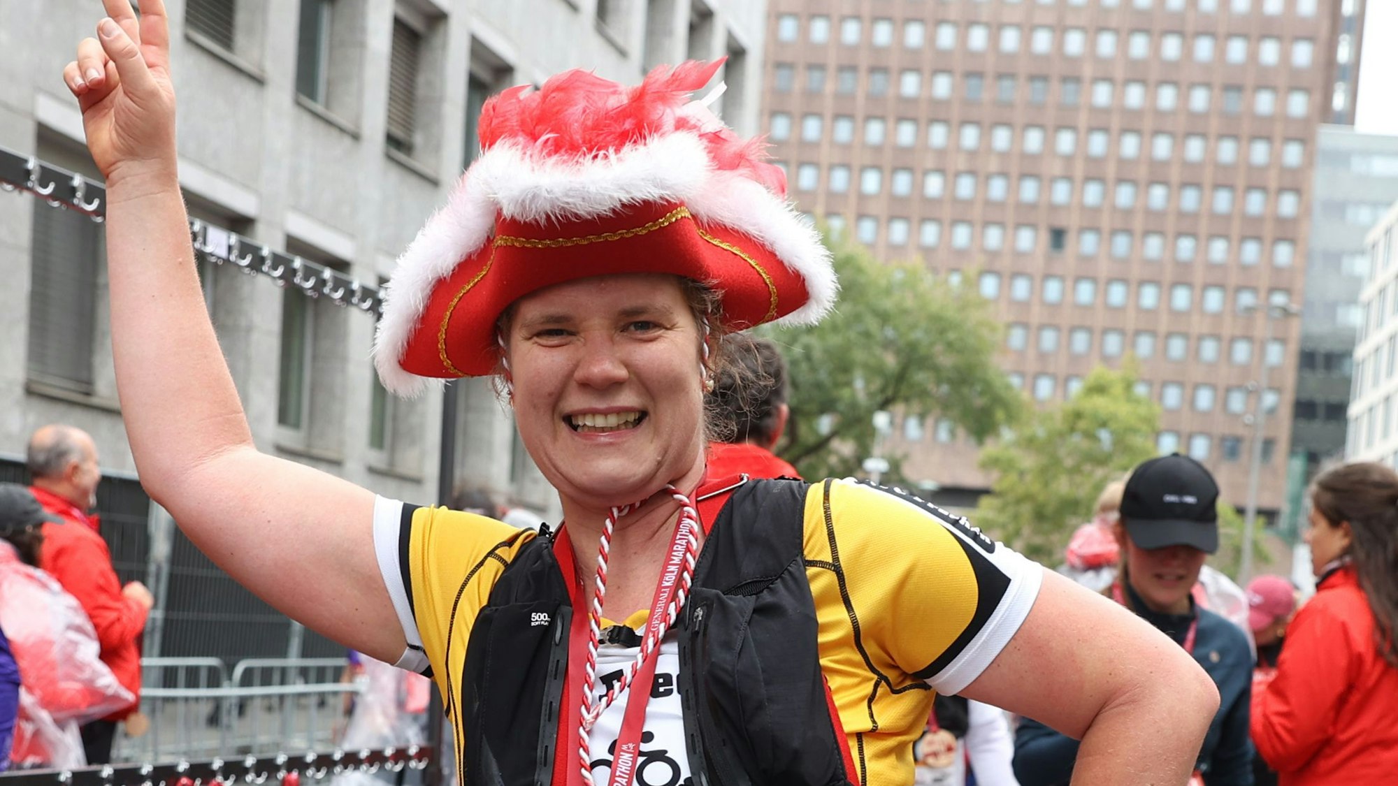 05.10.2025
Köln:
27. Generali Köln Marathon: Die Laufveranstaltung wird immer beliebter, in diesem Jahr sind 37.000 Teilnehmende angemeldet.
Funkenmariechen Anna
Foto: Martina Goyert