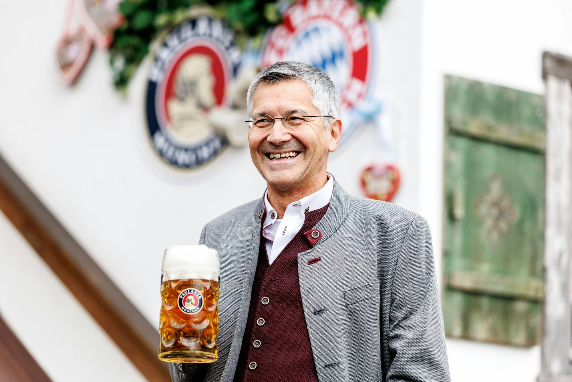 Bayerns Präsident Herbert Hainer hat nach so einem Saisonstart seiner Fußballer gut lachen.