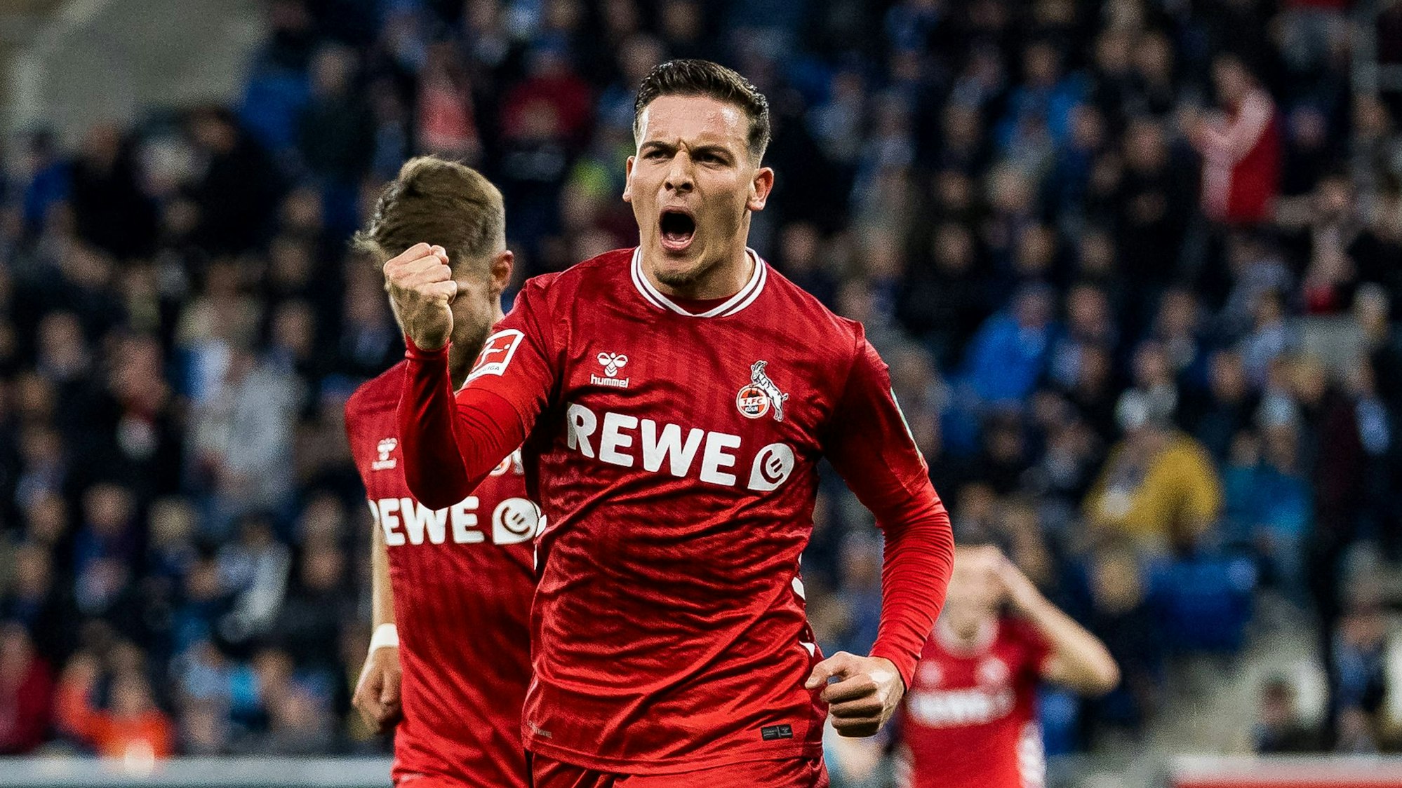 Ein Versprechen für die Zukunft: Der 19-jährige Said El Mala vom 1. FC Köln ist furios in seine erste Bundesliga-Saison gestartet und wird gefeiert.