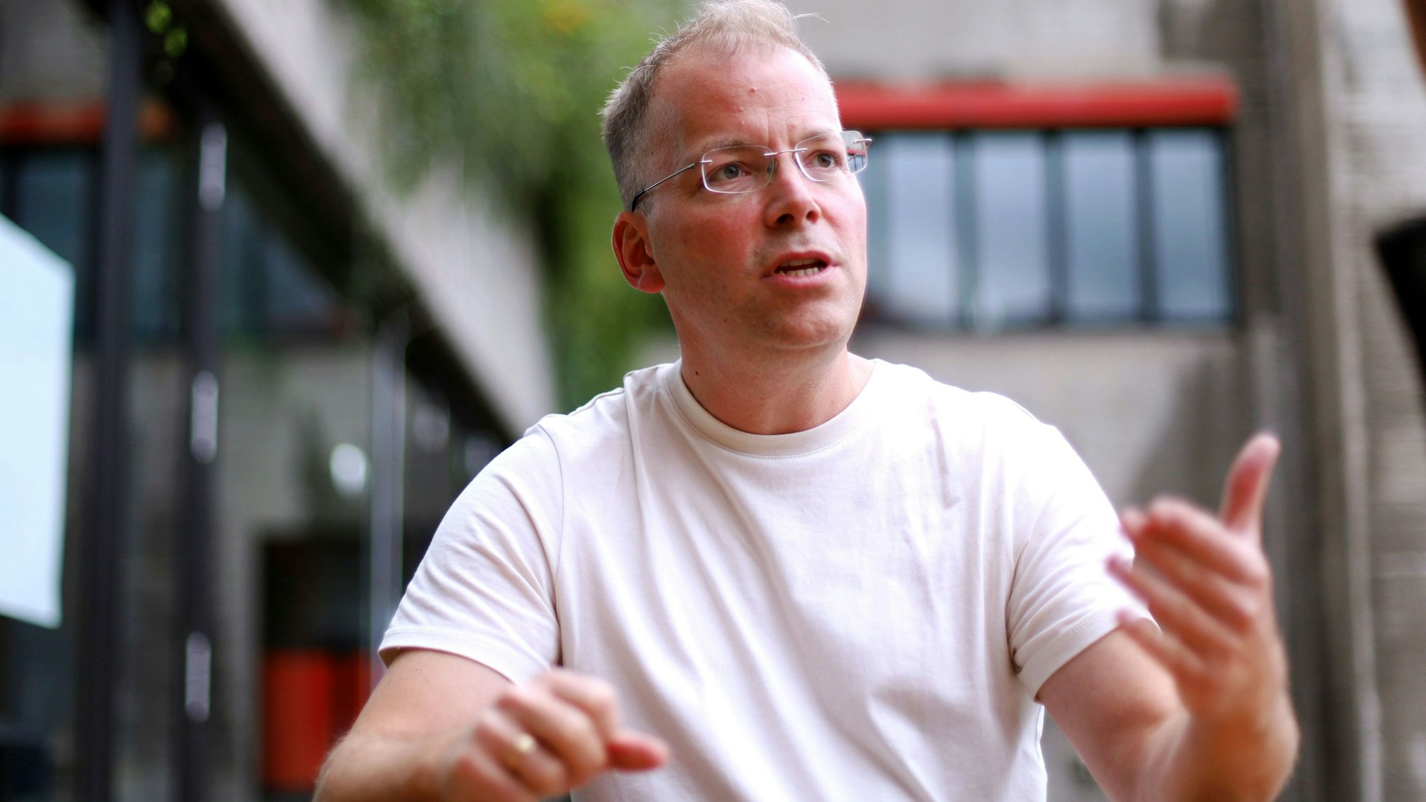 Musikhochschule: Interview mit Philipp Ahmann, dem neuen Leiter des WDR Rundfunkchores.
