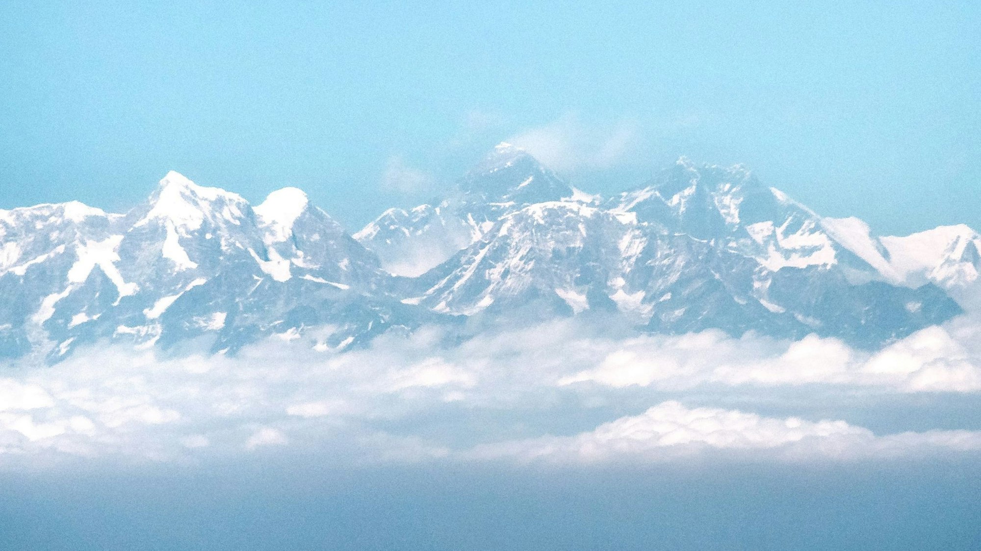 In Zeltlagern am Mount Everest sollen mehrere hundert Personen festsitzen. (Archivfoto)