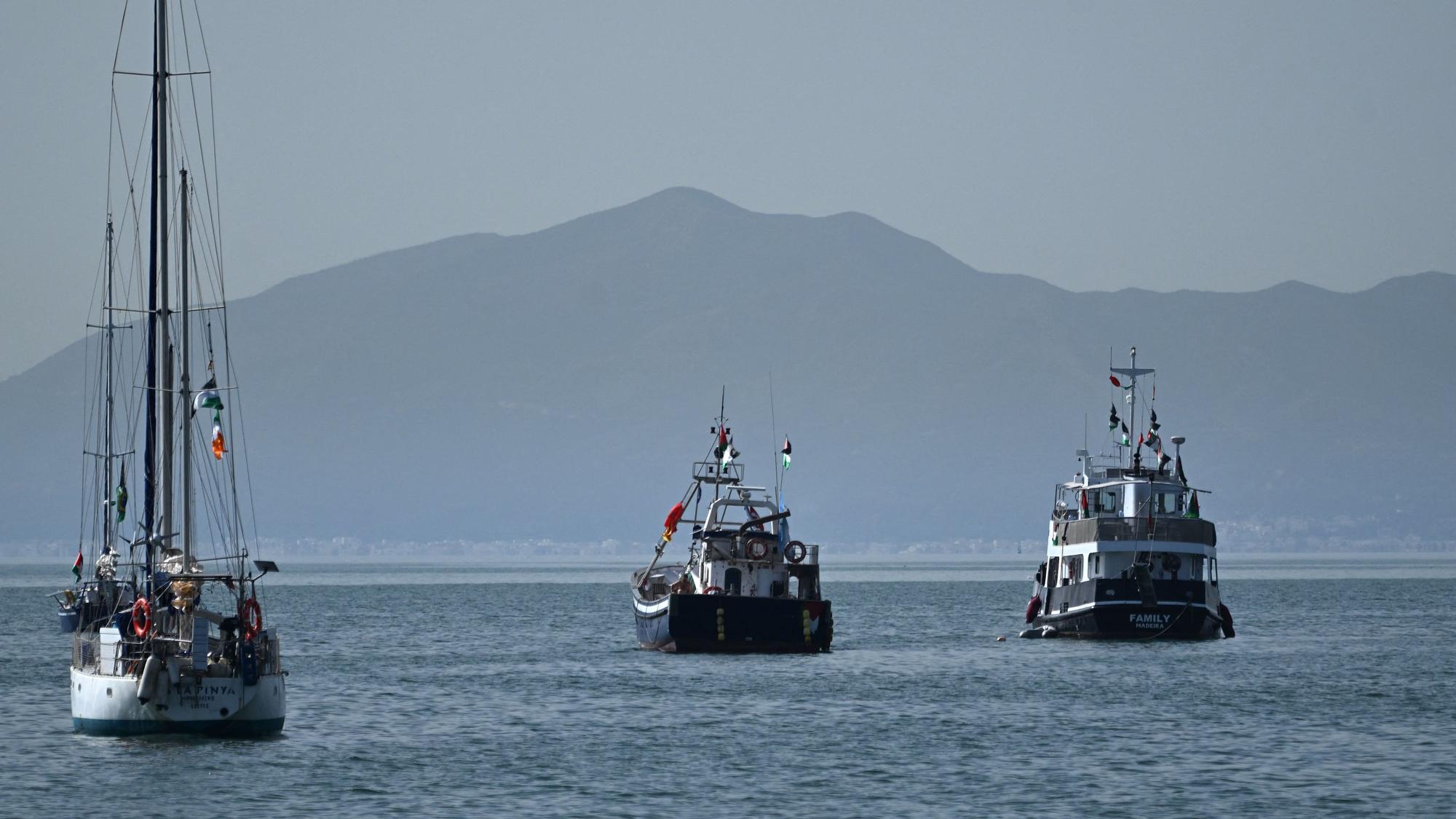 Schiffe der „Global Sumud Flotilla“ im Mittelmeer. Israel hat insgesamt 42 Boote in der letzten Woche gestoppt und die Aktivisten an Bord festgenommen. (Archivbild)