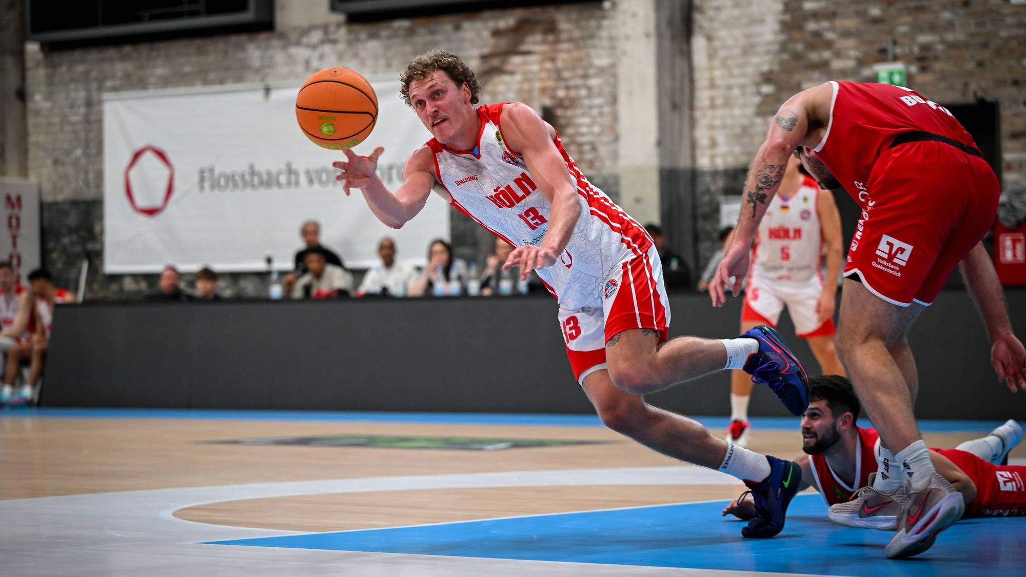 Barmer 2. Basketball Bundesliga ProA: Rheinstars Köln vs. Artland Dragons, 06.10.2025 Adam John Paige RheinStarsKöln 13, Barmer 2. Basketball Bundesliga ProA: Rheinstars Köln vs. Artland Dragons am 06.10.2025 in der Motorworld Köln in Koeln Nordrhein-Westfalen *** Barmer 2 Basketball Bundesliga ProA Rheinstars Köln vs Artland Dragons, 06 10 2025 Adam John Paige RheinStarsKöln 13 , Barmer 2 Basketball Bundesliga ProA Rheinstars Köln vs Artland Dragons on 06 10 2025 at Motorworld Köln in Cologne North Rhine-Westphalia Copyright: xBEAUTIFULxSPORTS/Mueller-Laschetx