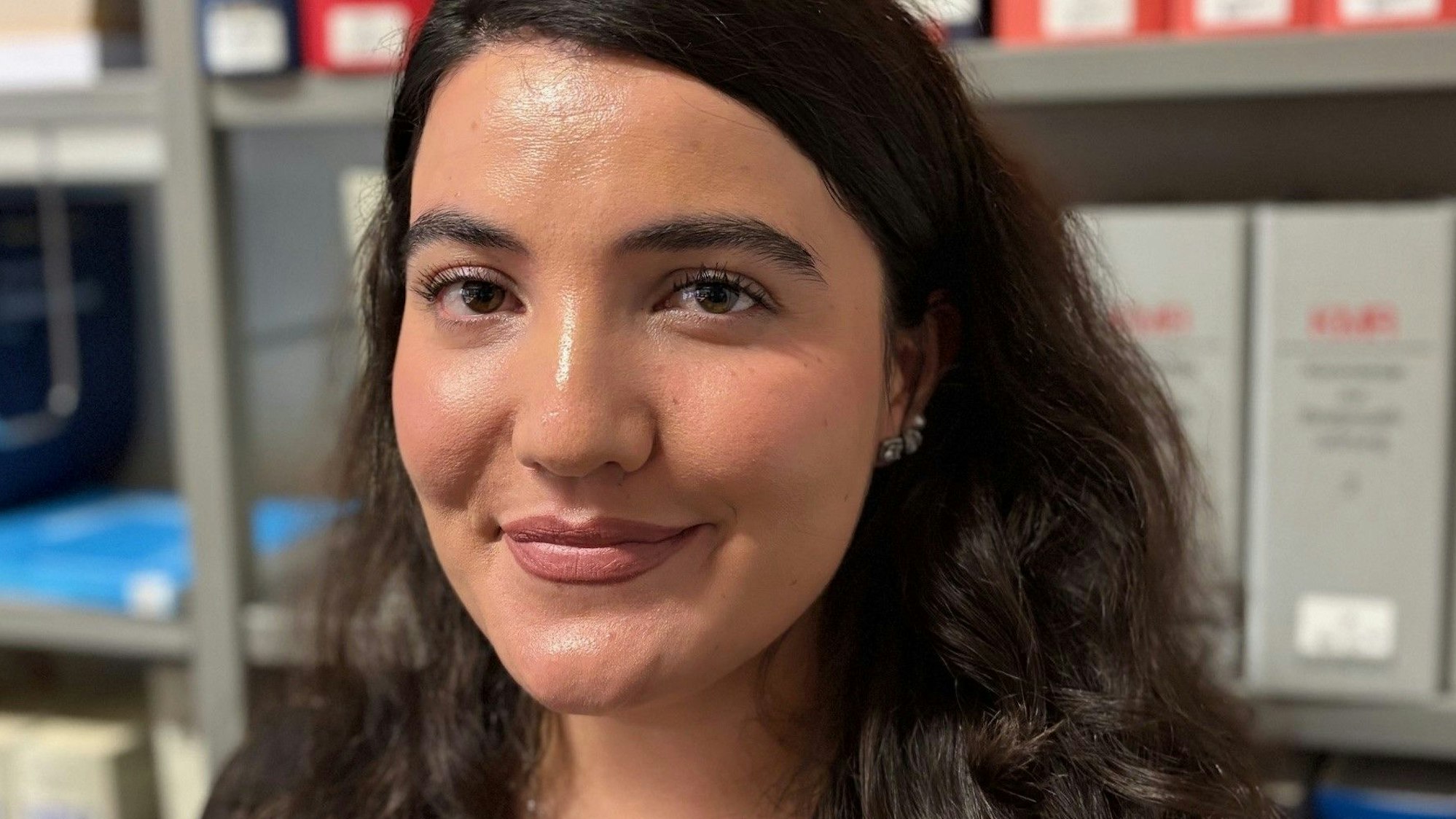 Selin Özyildirim leitet das Projekt „Cold Case Lab Köln“ zusammen mit einem Kommilitonen.