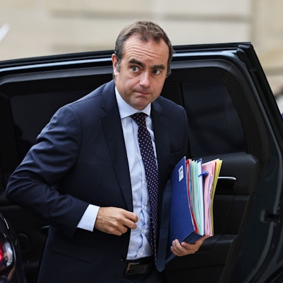 Sébastien Lecornu bei der Ankunft im Elysee-Palast in Paris.