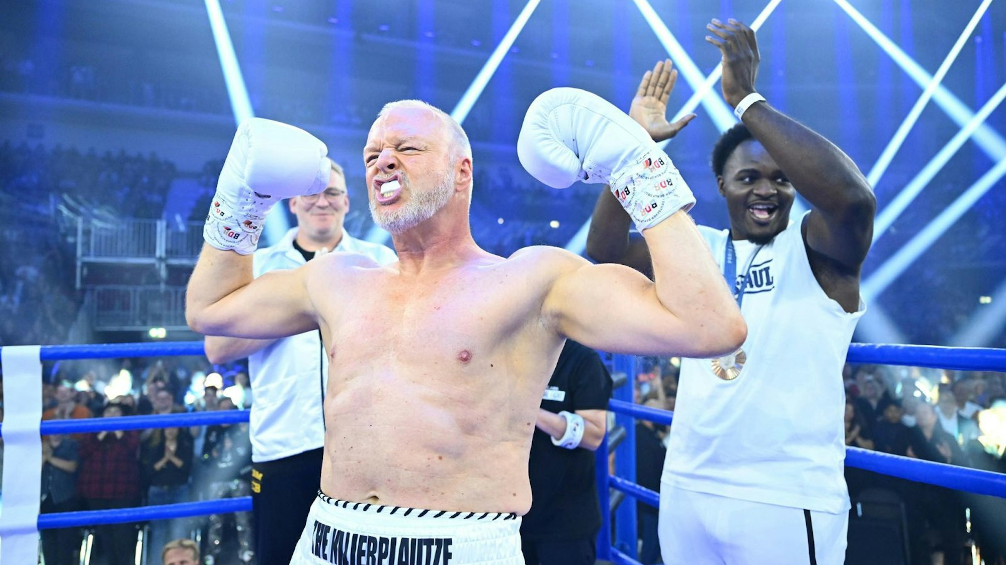 Stefan Raab möchte es als Boxer wieder wissen. (Bild: RTL / Raab Entertainment/ Willi Weber)