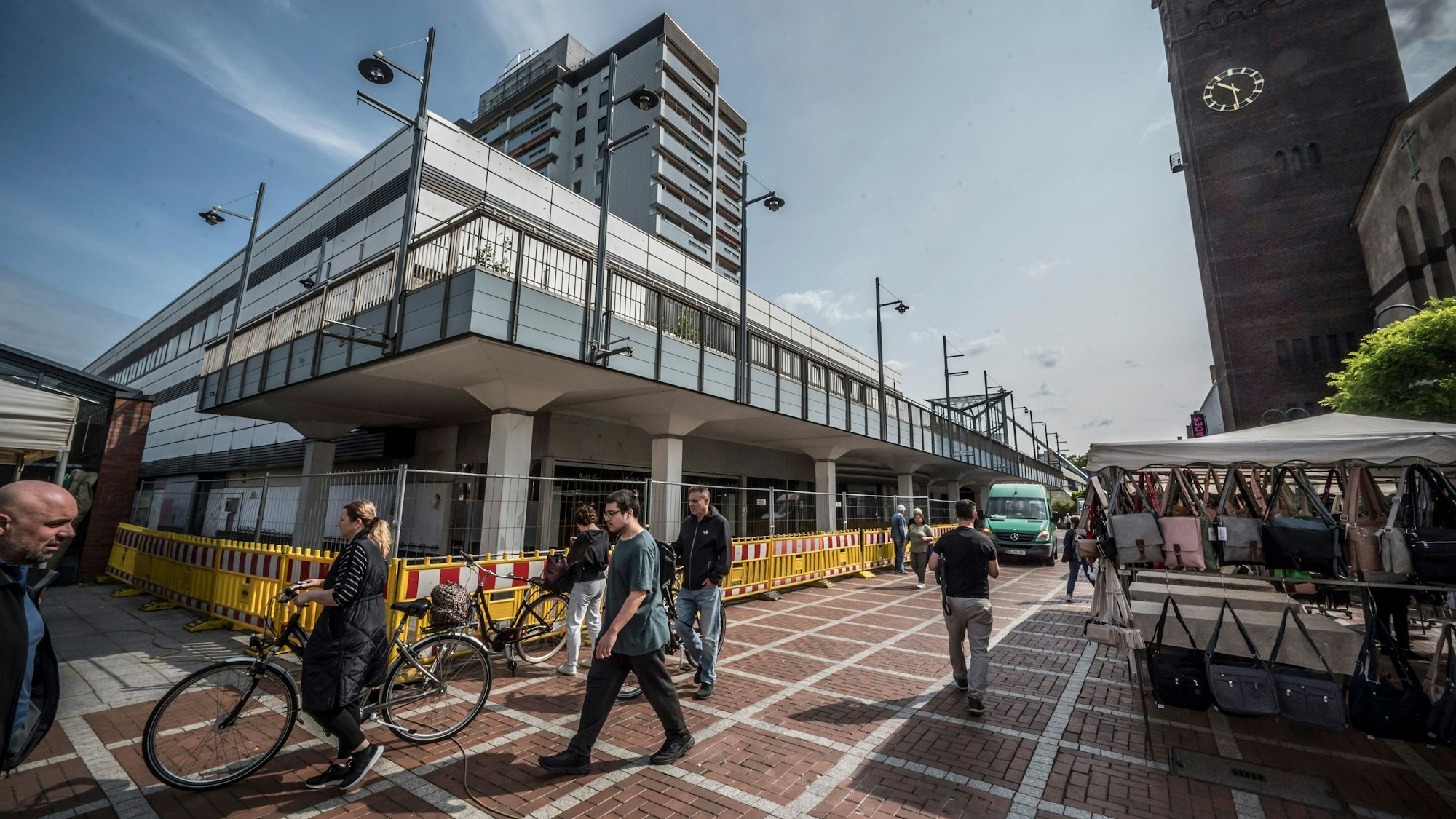 Die Levi, die Leverkusener Immobiliengesellschaft, hat den dritten Mieter für das „Corner 82“, das ehemalige Kaufhof-Gebäude am Ende der Wiesdorfer Fußgängerzone, gefunden