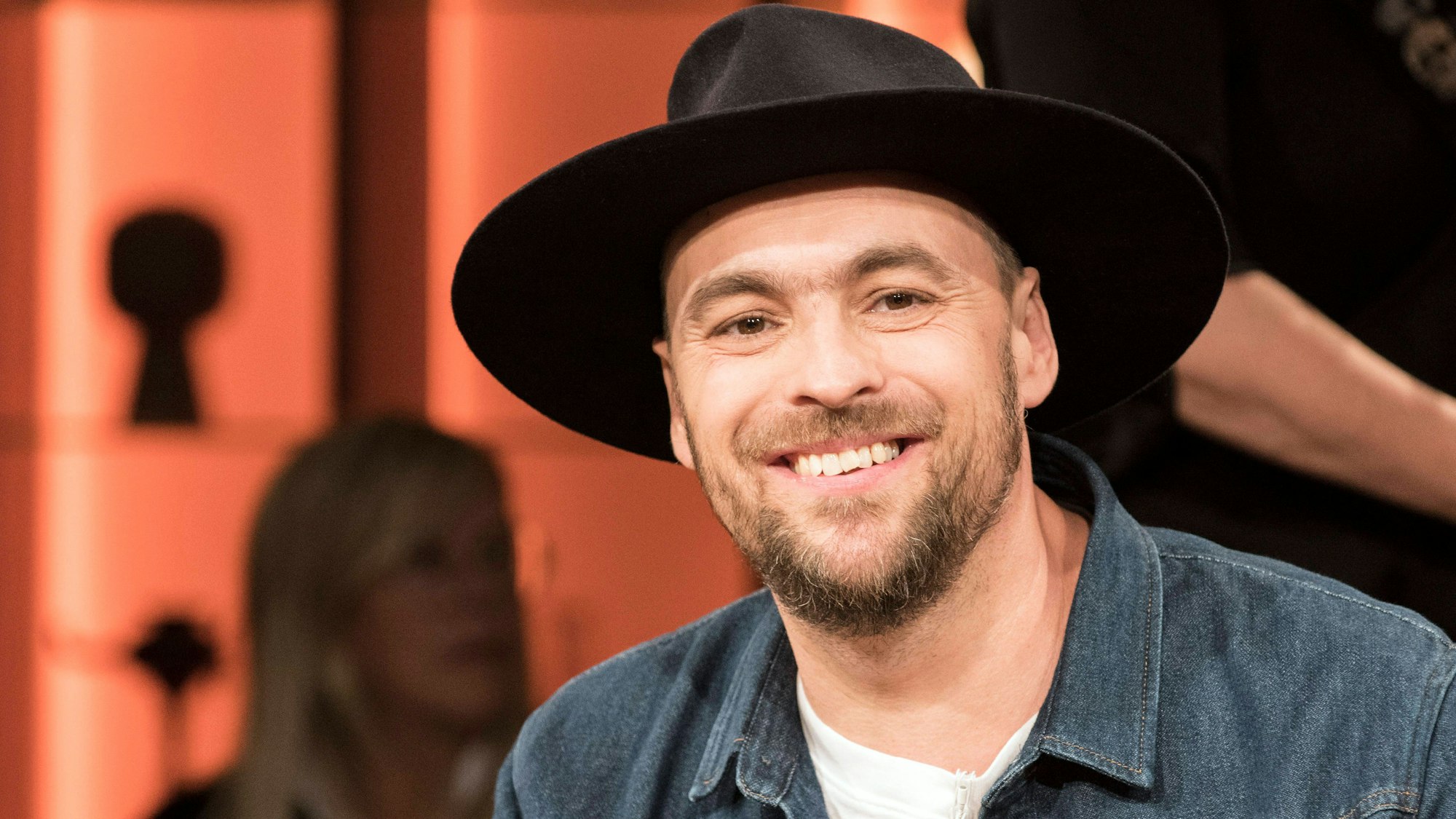 Max Mutzke im Bild: Max Mutzke - Musiker DEU, Bremen, Radio Bremen, 3nach9, Live-Aufzeichnung vom 18.10.2024 *** Max Mutzke in the picture Max Mutzke musician DEU, Bremen, Radio Bremen, 3nach9, Live recording from 18 10 2024