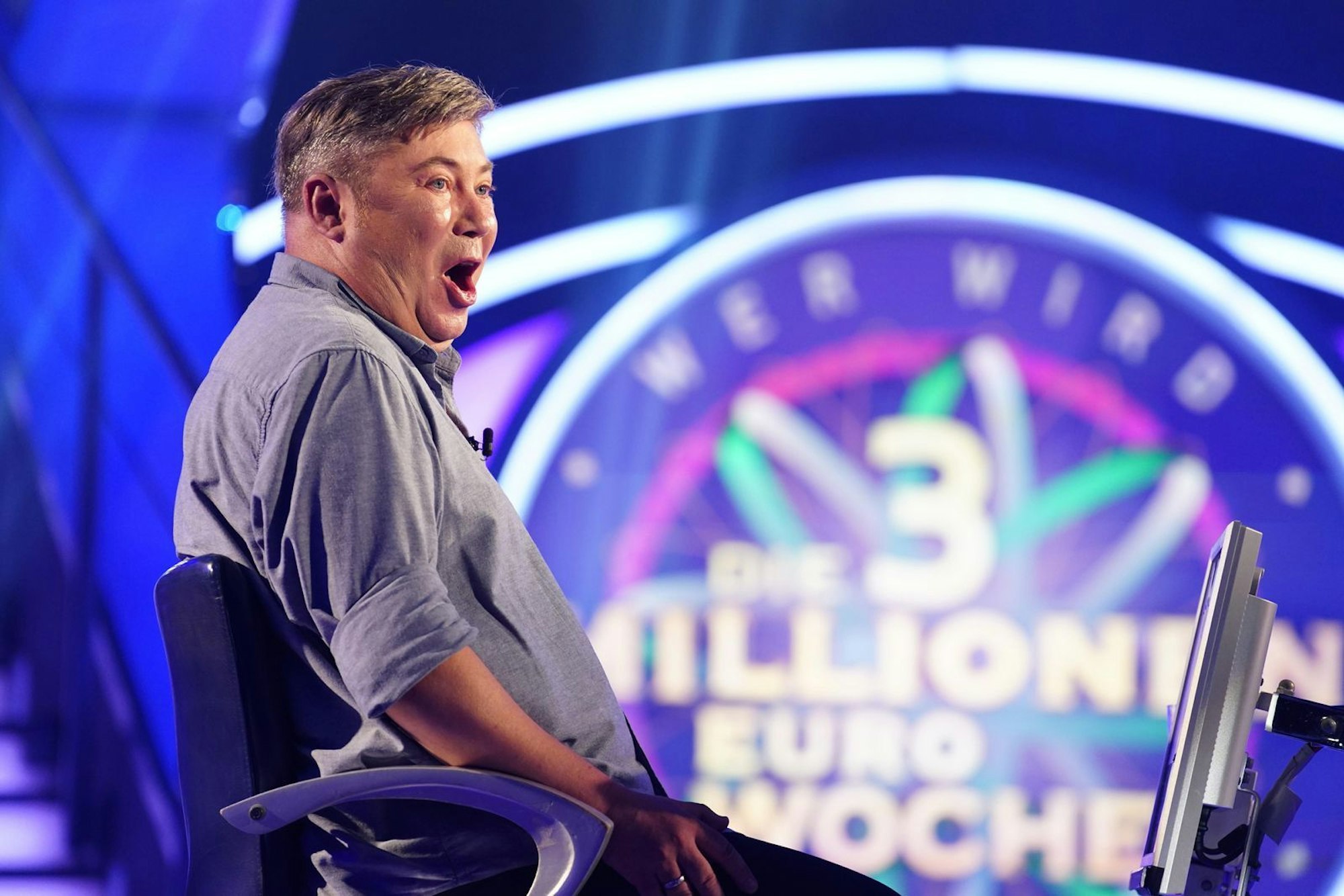 Comedian Sascha Korf hat ein paar lustige Geschichten zu erzählen. (Bild: RTL / Stefan Gregorowius)
