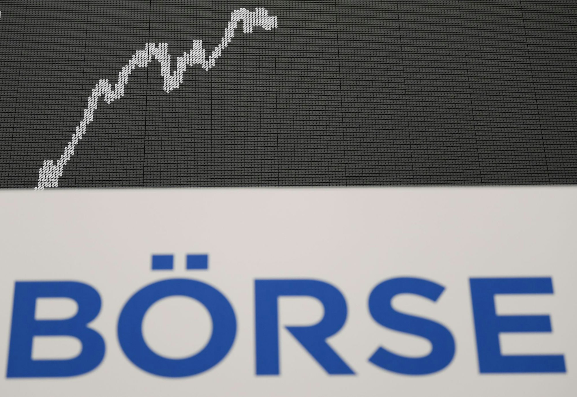 Trotz Wirtschaftsflaute erreicht der Dax einen Höchststand.