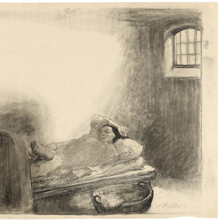 Eine Frau liegt im Wochenbett, eine Hebamme kümmert sich um ihr Kind.