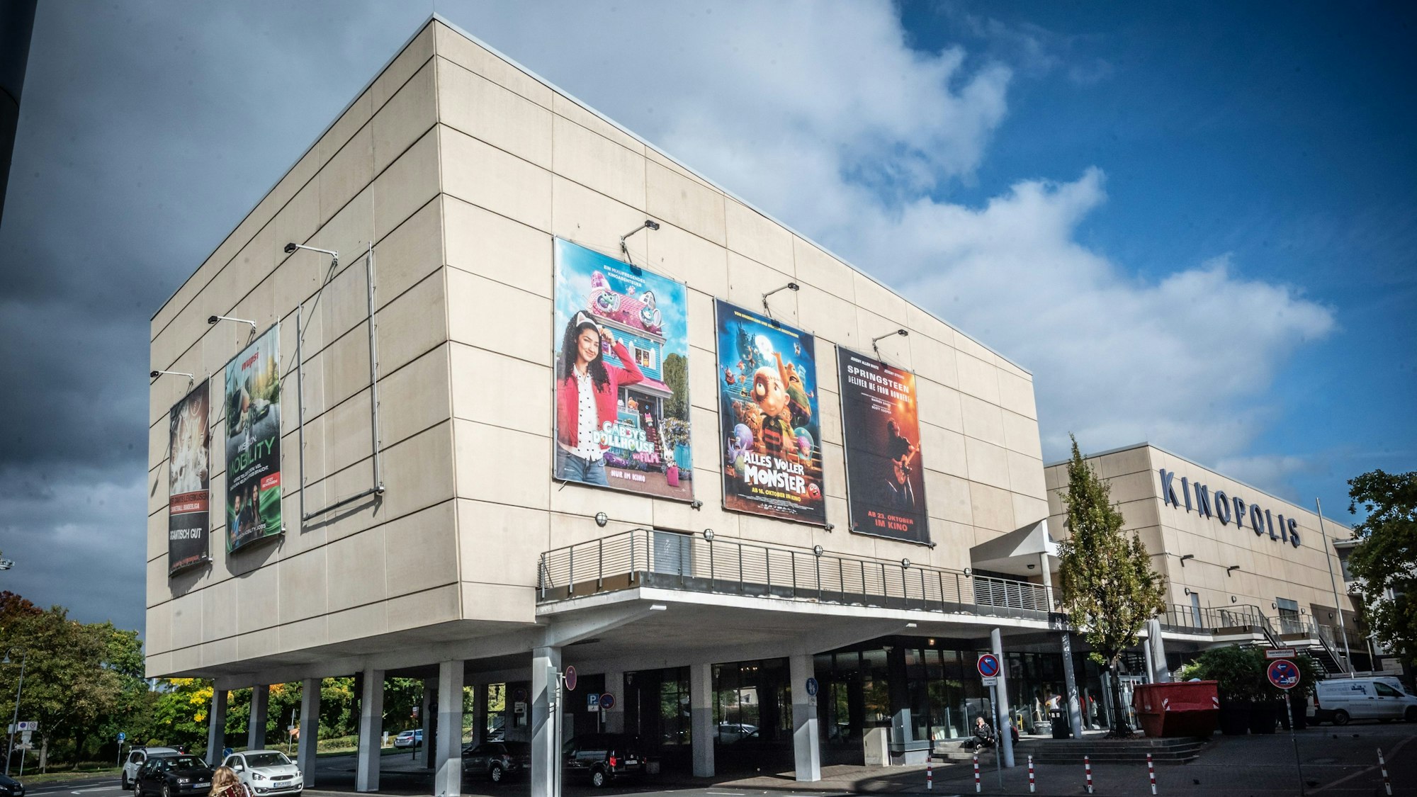 Das Kinopolis in Wiesdorf von außen.