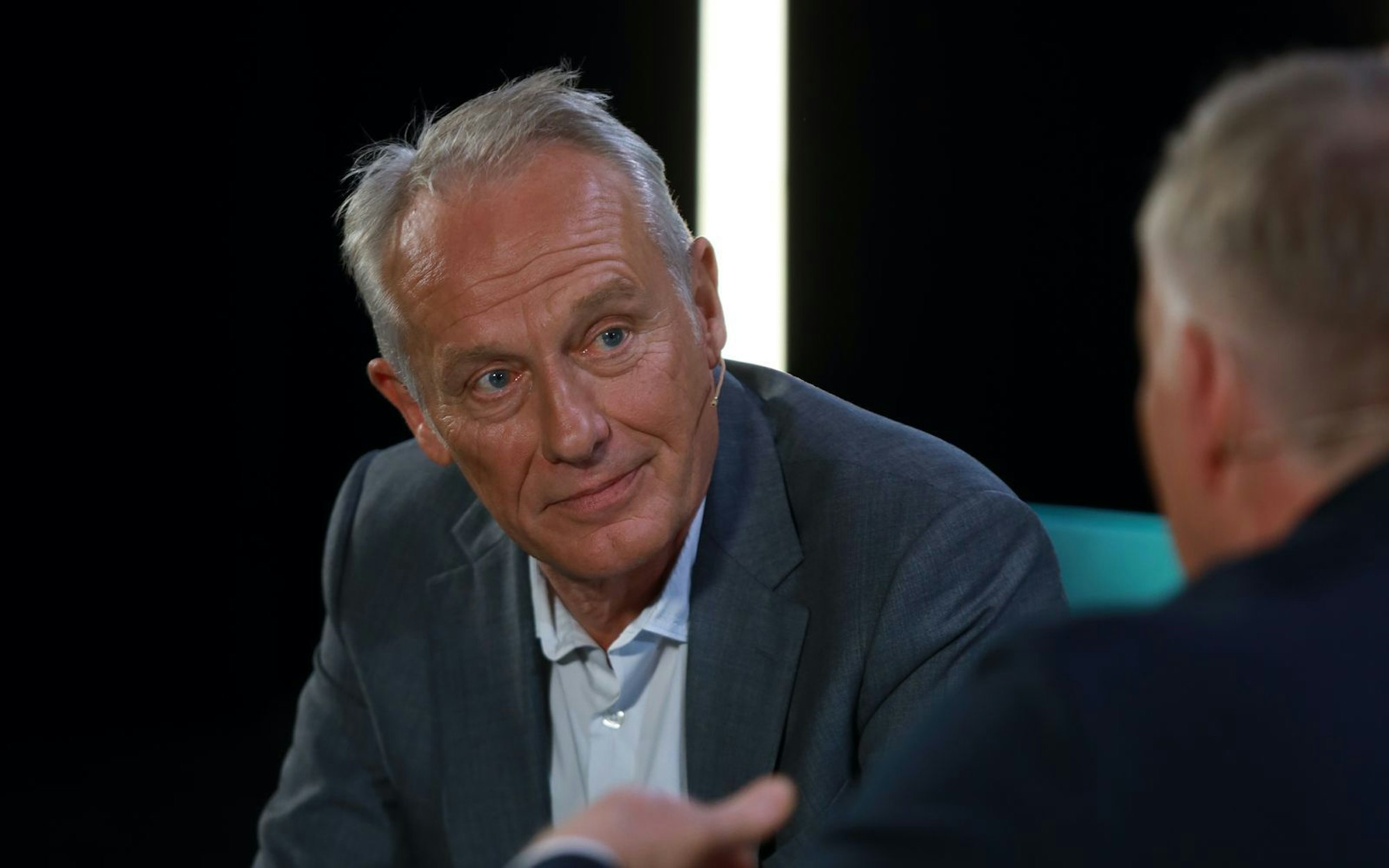 Im MagentaTV-Talk „Bestbesetzung“ ging Christian Streich hart mit TV-Experten ins Gericht. (Bild: MagentaTV / Marco J. Drews)
