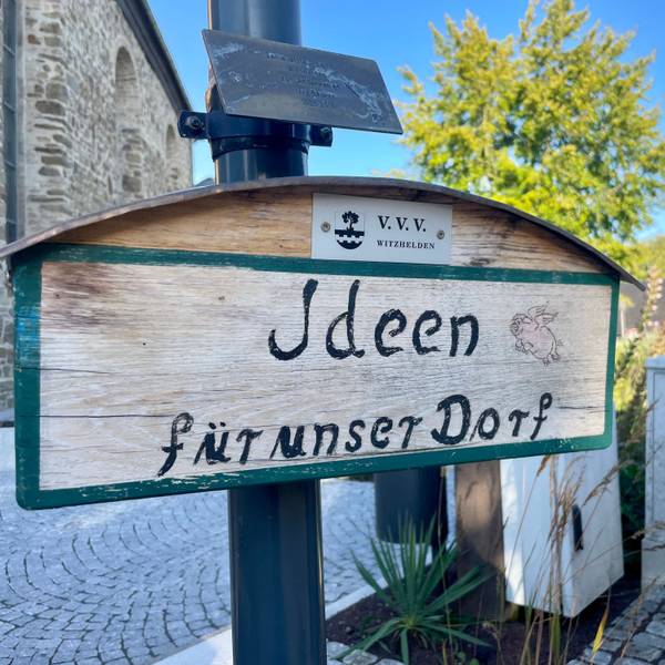 Ein Schild.