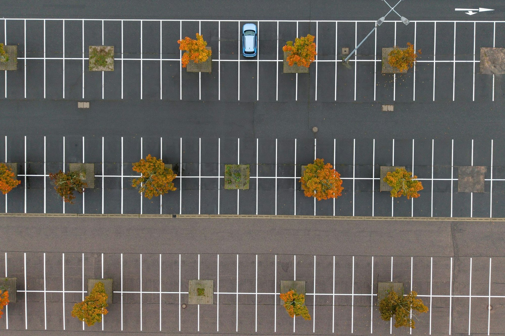Die für Deutschland wichtige Automobilbranche steckt in der Krise. (Symbolbild)