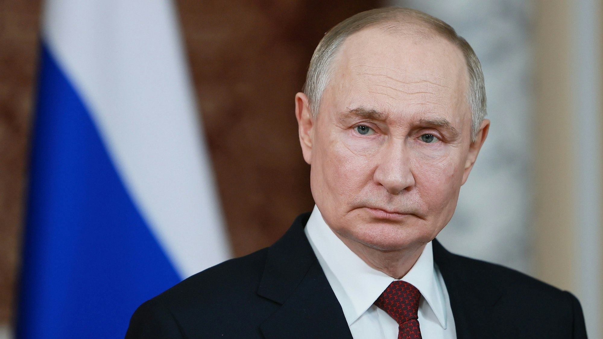 Wladimir Putin bei einer Pressekonferenz in Tadschikistan. (Archivbild)