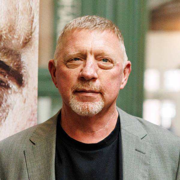 Boris Becker posiert bei der Vorstellung seines Buchs.