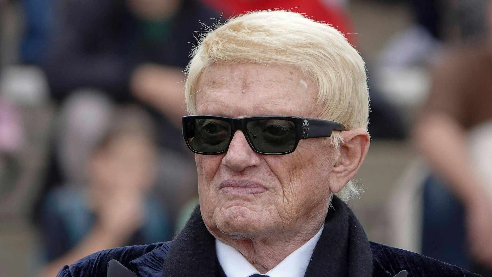 Schlagersänger Heino bei einem Pferderennen in Hannover Ende August.