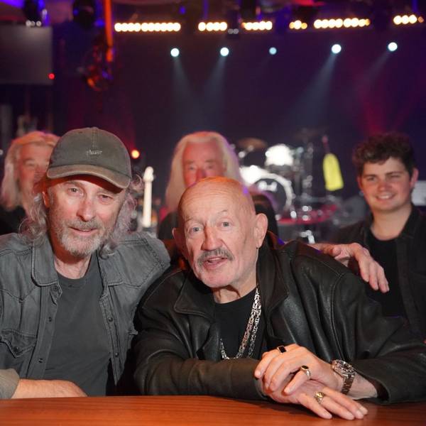 Jürgen Zeltinger und Wolfgang Petry stehen zusammen