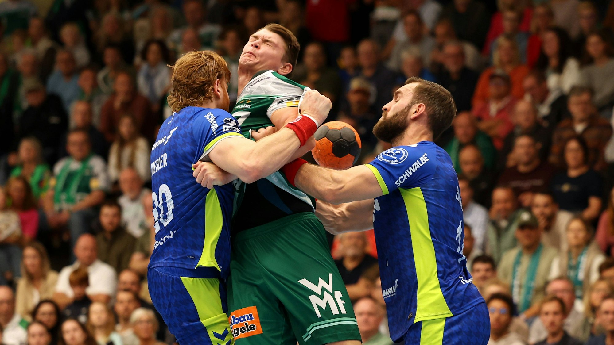 Spielsituation zwischen dem VfL Gummersbach gegen Göppingen.