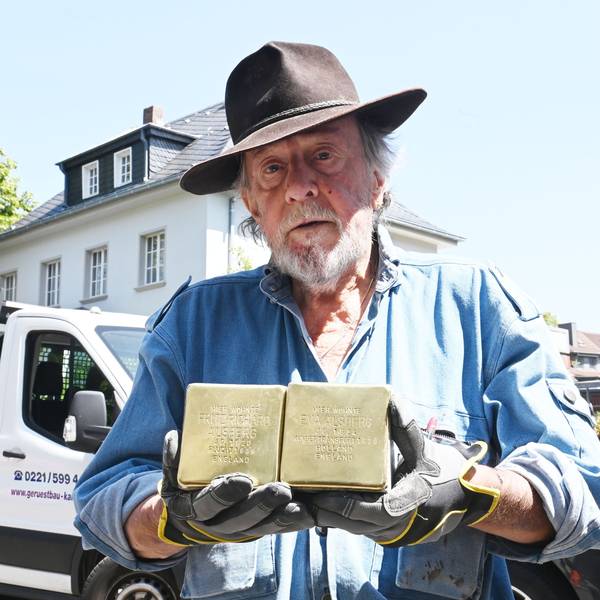 Im Juni dieses Jahres verlegte Gunter Demnig 61 neue Stolpersteine zur Erinnerung an deportierte Jüdinnen und Juden in Köln.