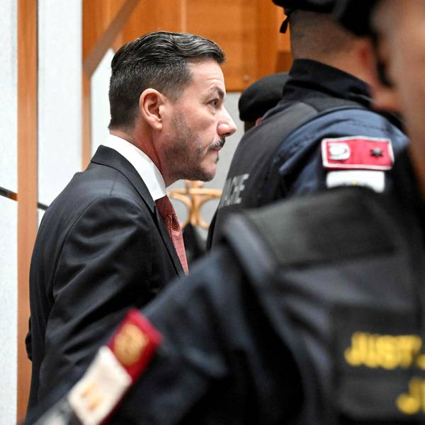 Rene Benko bei seiner Ankunft im Gerichtssaal in Innsbruck.